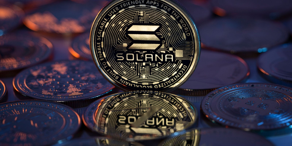 Как Solana Meme Coins и DeFi подняли SOL выше $200